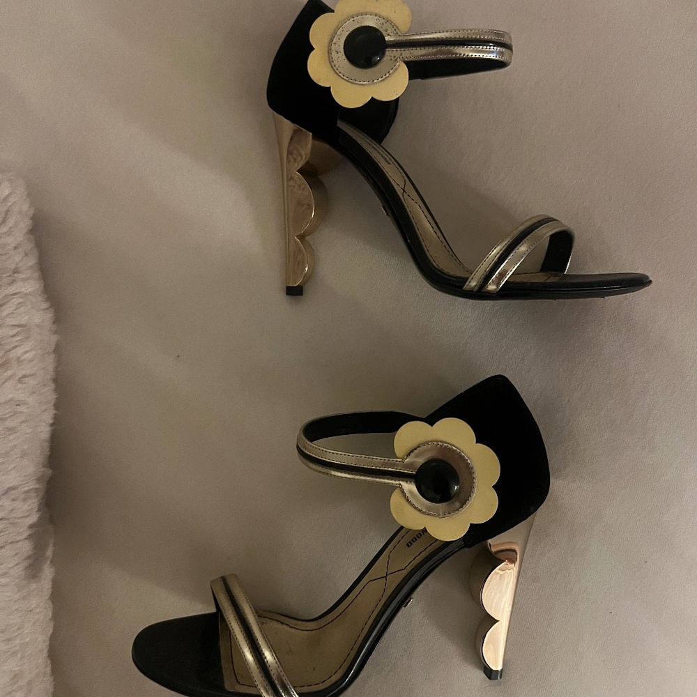 Nicholas Kirkwood Flower Heels with Scallop Stilettos